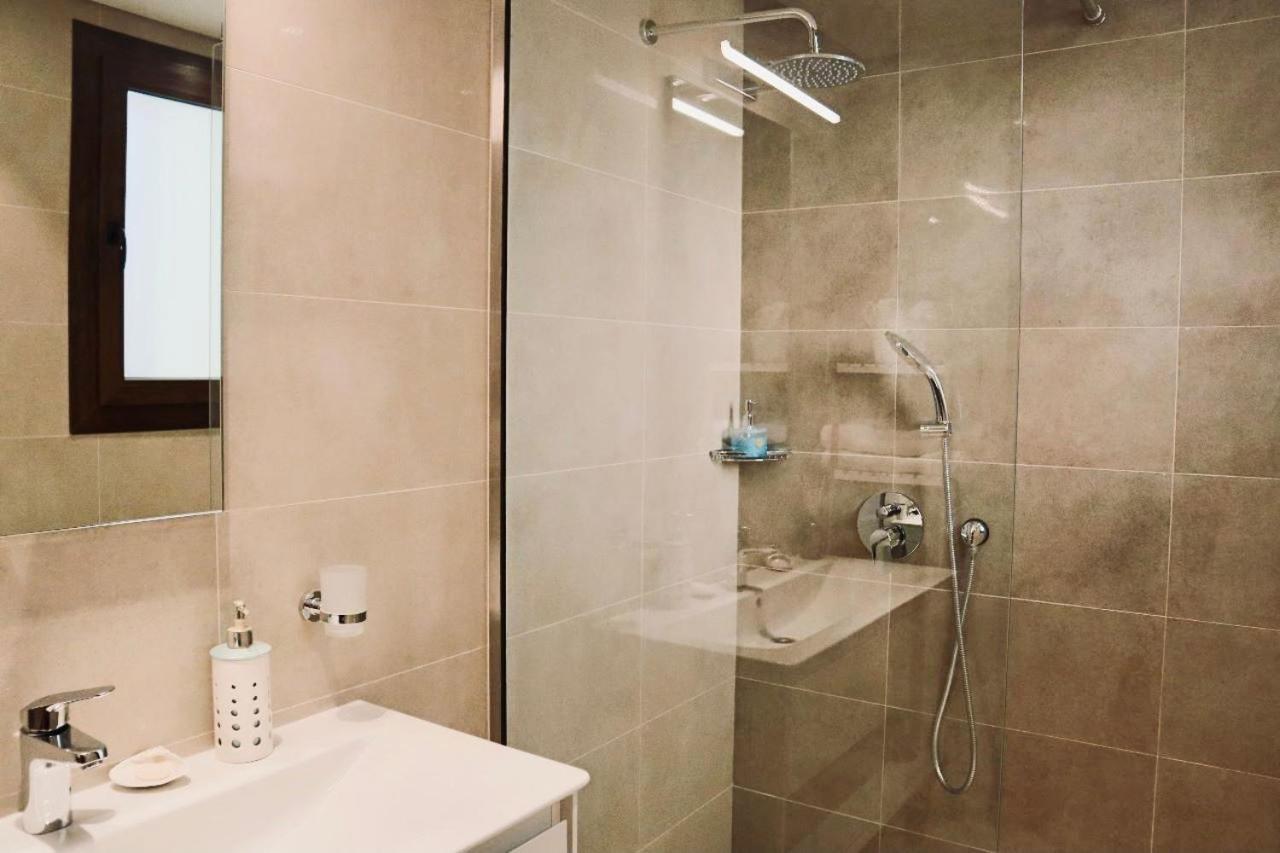 Casa Salalah, Cozy 2-Storey Townhouse In Hawana Salalah With Free Wi-Fi Exterior photo